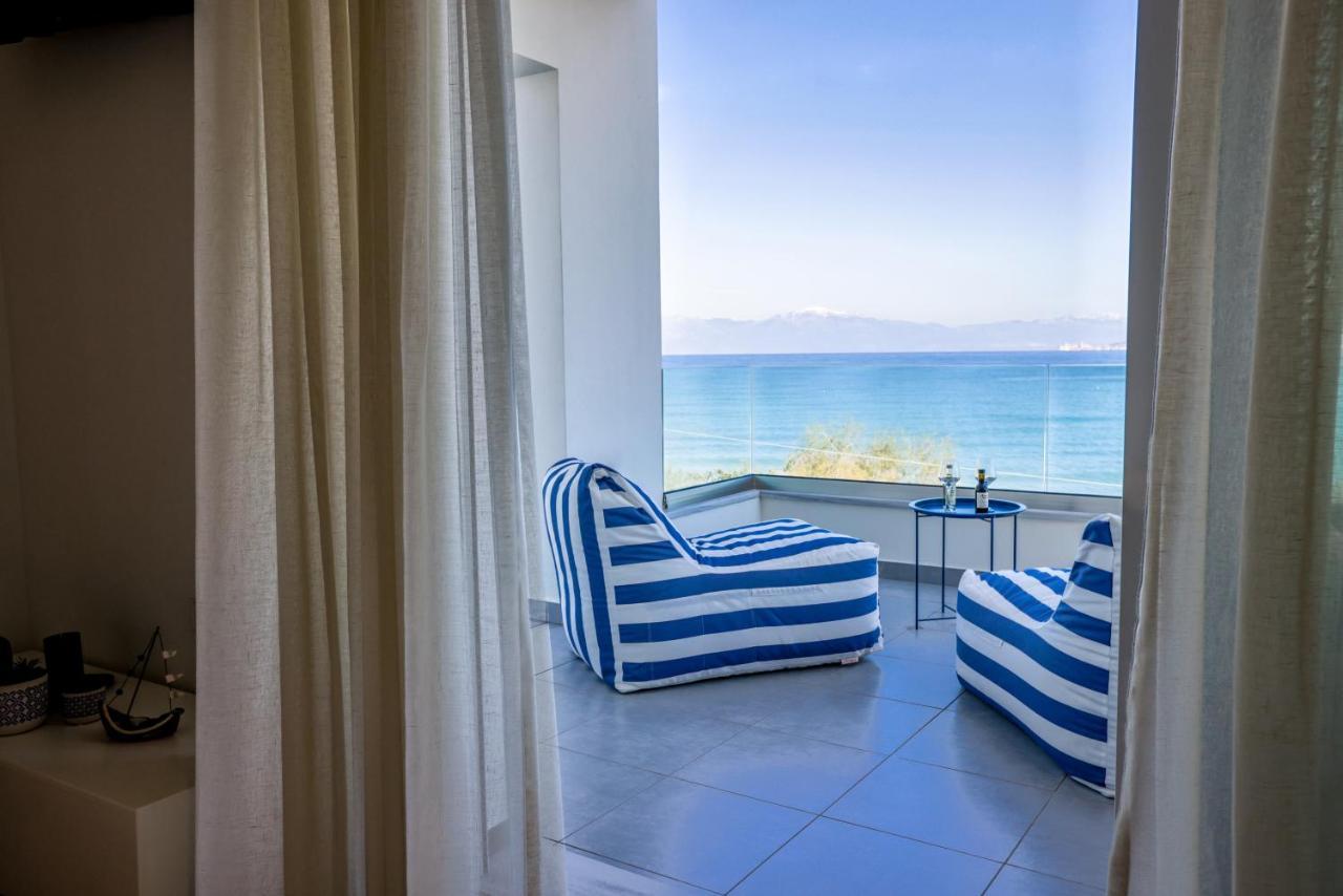 La Mer Bleue Boutique Suite Vrahati Екстериор снимка